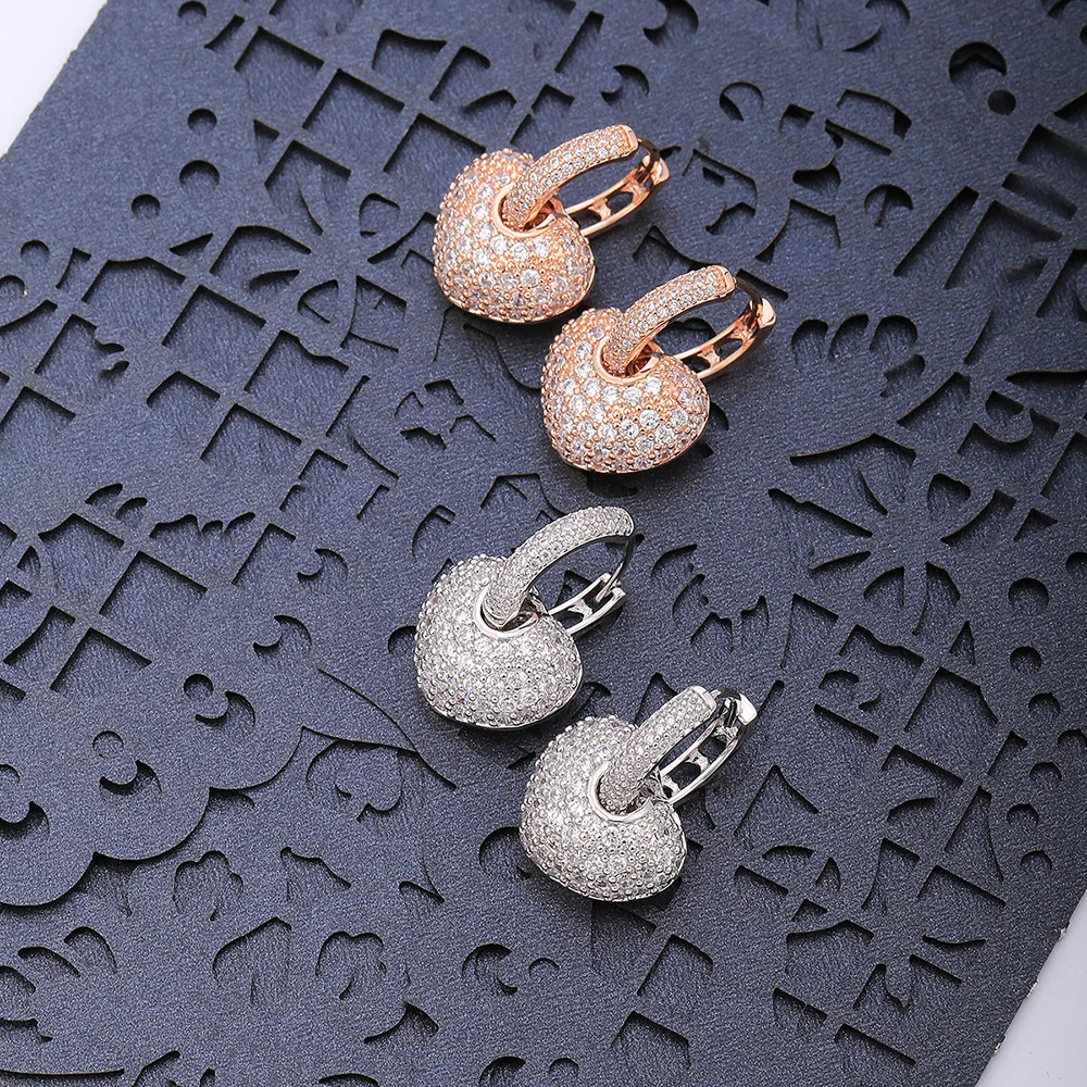 Модные серьги в форме сердца с фианитами серебристого цвета круглые кольца микро