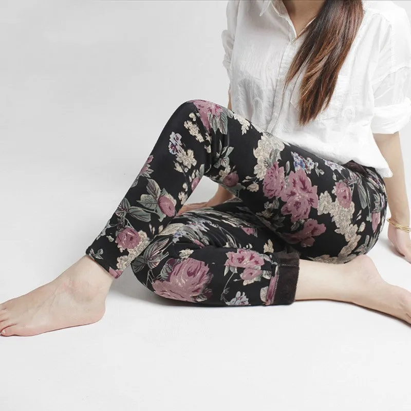 Женские утепленные бархатные брюки облегающие эластичные леггинсы карандаш с