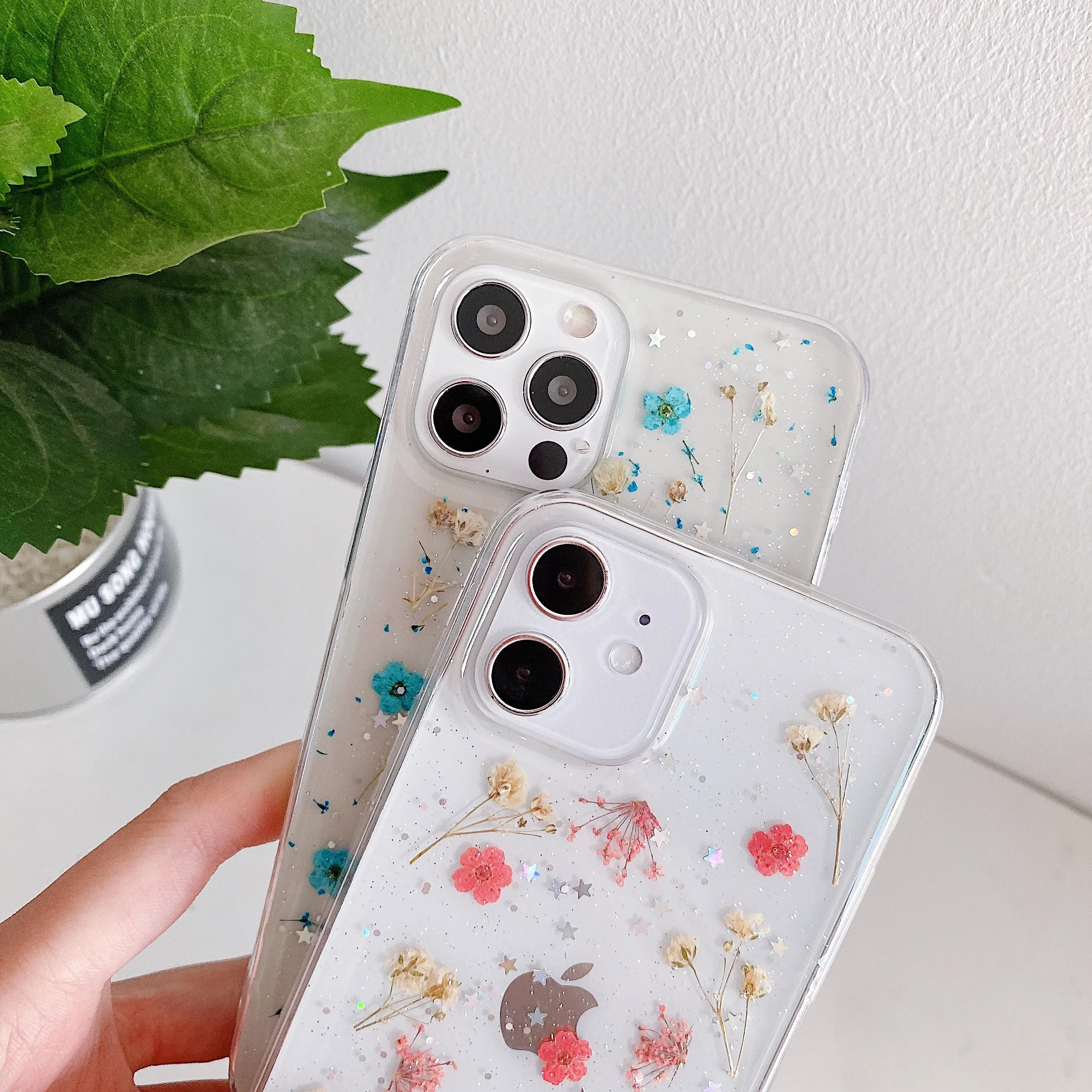 

Small Real Flower Phone Case For iPhone 12 11 Pro Max Mini Bling Sequin Clear Epoxy Soft Cover For iPhone XR XS Max X 7 8 Plus