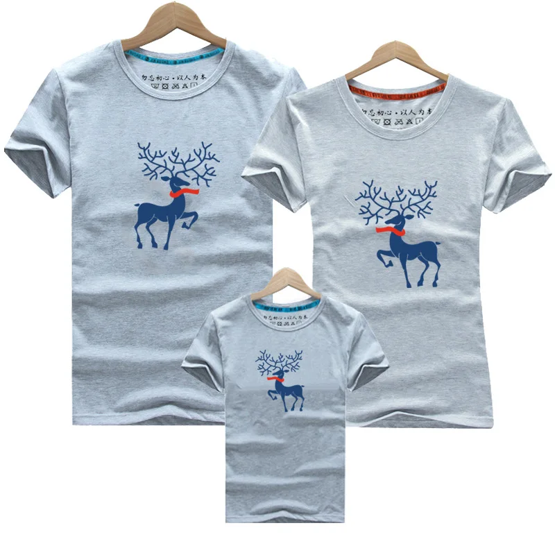 Рождественские Семейные одинаковые футболки с рисунком оленя летняя одежда