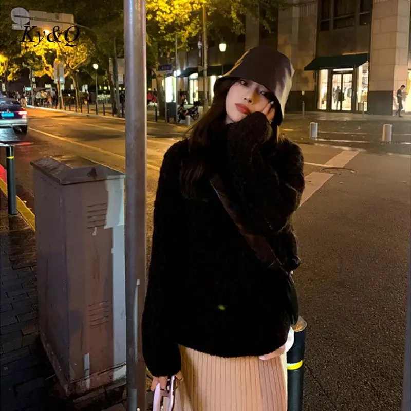 

High Quality 2020 Winter Women New Fashion Turtleneck Sweater Women Thick Loose Twist Pullover Lazy Outer Wear Jumper Clothing