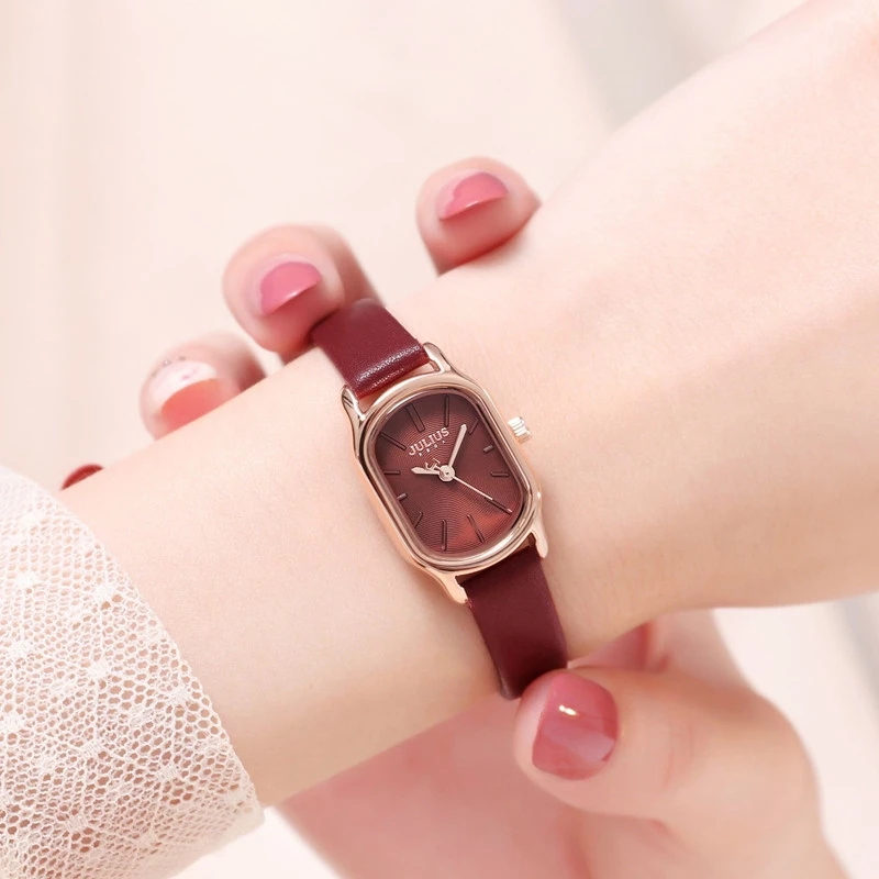 

Ladies Retro Leather Woman Elegant Watch Fashion Casual Small Dial Quartz Female Dress Clock Girl's Love Watches Lady Teen Gift