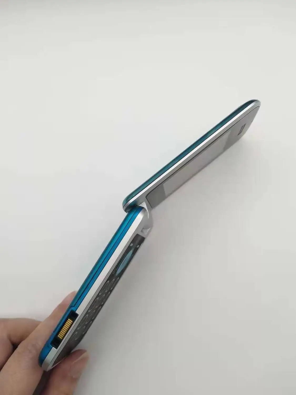 Разблокированный мобильный телефон sony Ericsson T707 3g смартфон Bluetooth флип сотовый телефон
