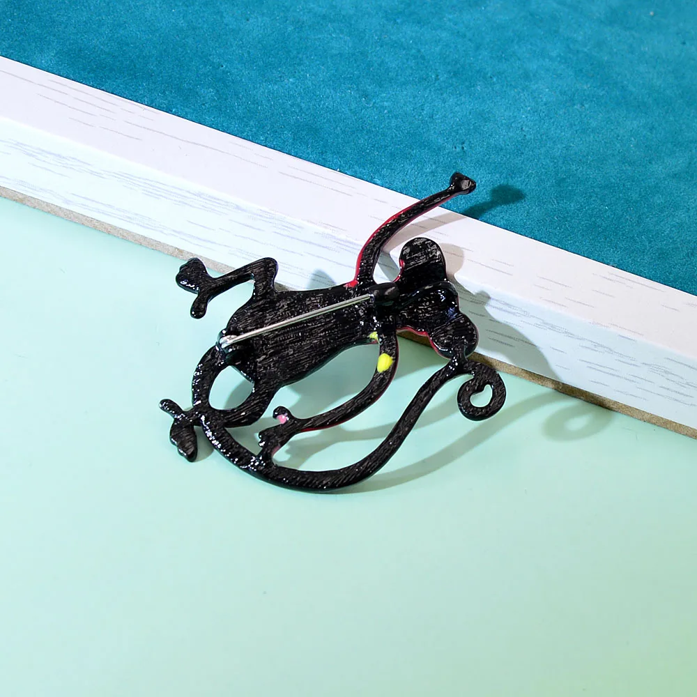 

CINDY XIANG New Arrival Cute Enamel Monkey Brooches For Women Animal Pin Brooch Fashion Jewelry Kids Accessories High Quality