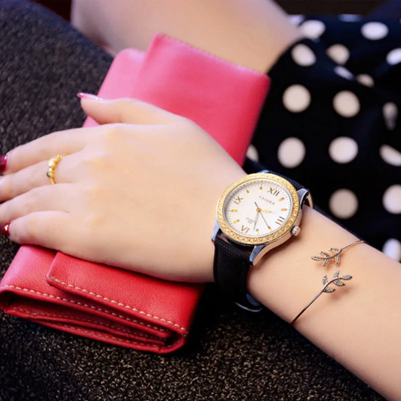 

Yazole Brand 2020 New Fashion Watch Women Luxury Rhinestone Ladies Watches Leather Gold Female Dress Quartz Wrist Watch