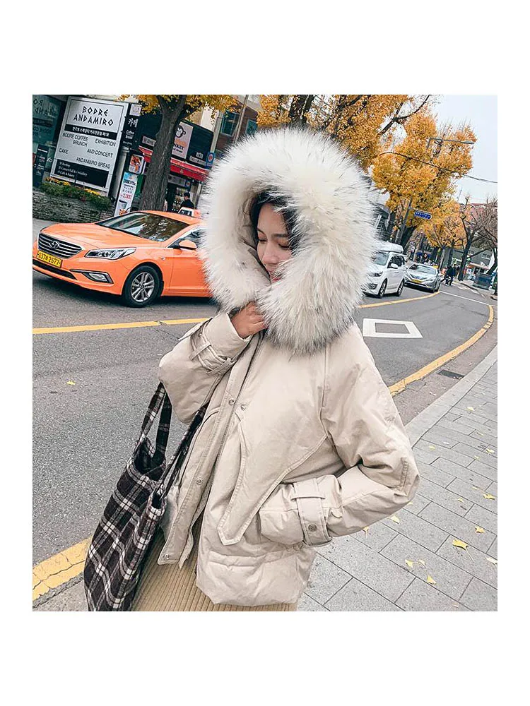 Женская куртка на 90% белом утином пуху теплая свободная парка с большим капюшоном