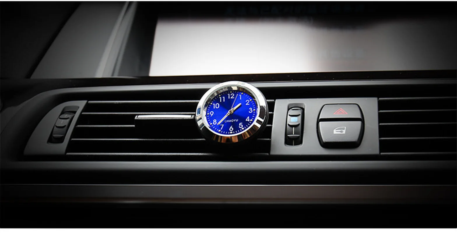 Светящиеся часы для автомобиля кварцевые мини с клипсой вентиляционного