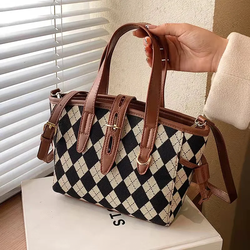 

2021 new versatile one-shoulder messenger high-quality western-style fashion handbag