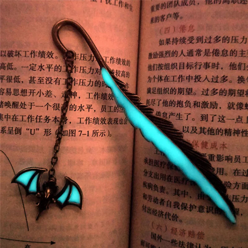 

Luminous Vintage Copper Bookmarks for Books Bat Bookmark Read Maker Feather Bookmark Stationery