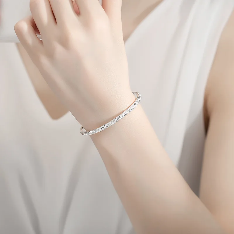

New S999 Sterling Silver Gypsophila Bracelet Korean Fashion Push-pull Adjustable Bracelet Tanabata Gift Bracelet
