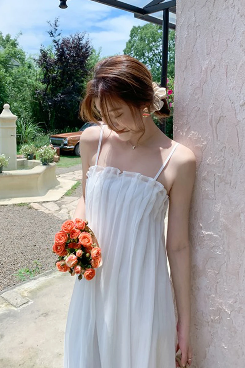 

2021 new long skirt with suspender to ankle, is slim and high-quality dress with reduced age