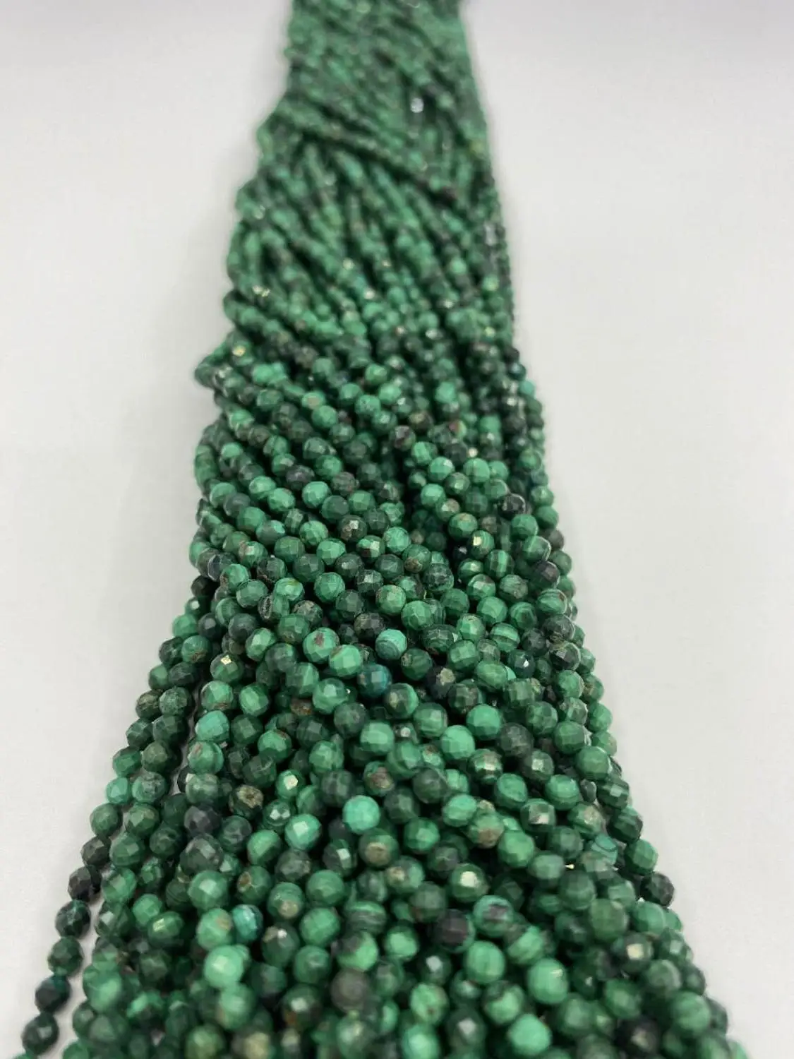 

Сферическая поверхность малахита 5 aaaaaaaaa 2 мм/3 мм/4 мм