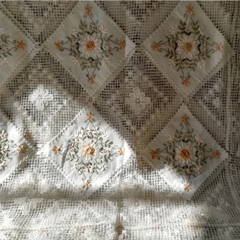 Скатерть с крючками для стола прямоугольная вышитая хлопковая лента в