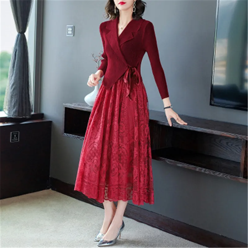 

High-End Womens 2020 Early Autumn Fashion Big Yards Pleuche Lace Stitching Suit Collar With Pleated Dress