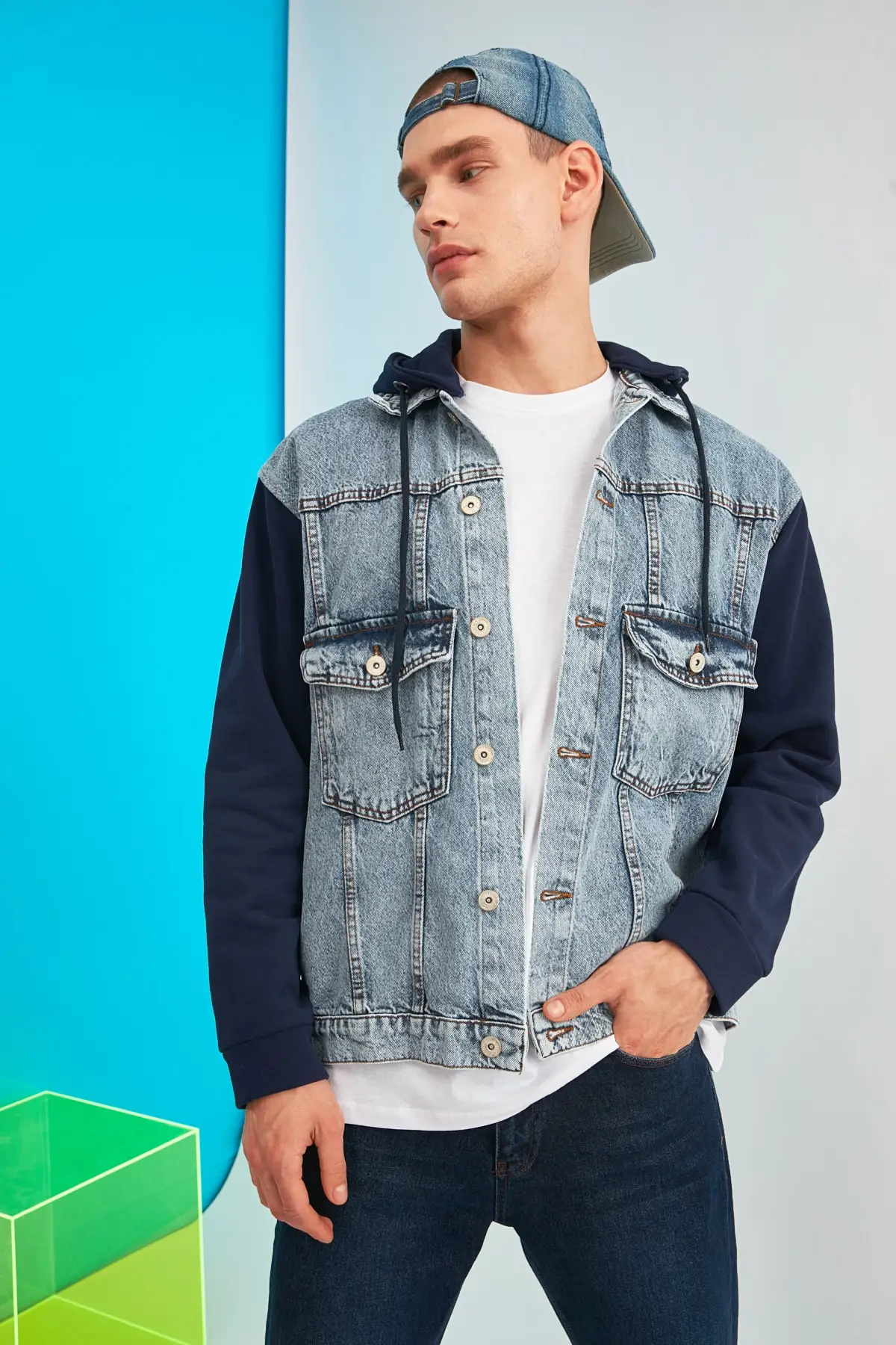 

Trendyol Men 'S Knitted Sleeve And Knitted Hooded Regular Denim Jacket TMNSS21CE0277