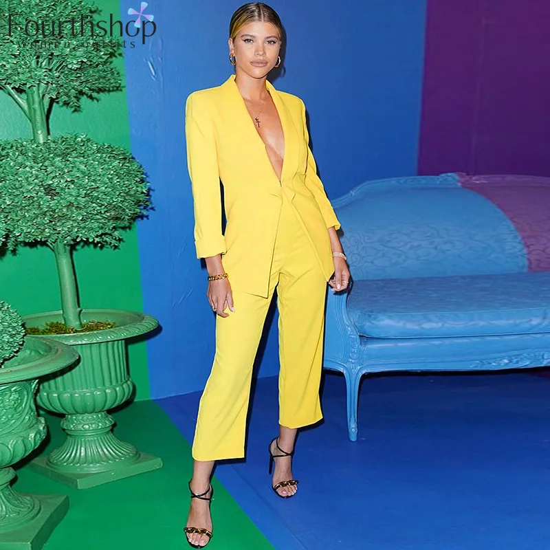 Женский брючный костюм из 2 предметов повседневный с желтым пиджаком на осень и