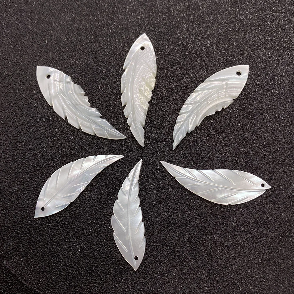 

Natural Sea Shell White Leaf-shaped Beads Suitable for DIY Making Exquisite Fashion Jewelry Loose Beads Wholesale Size 7x30 mm