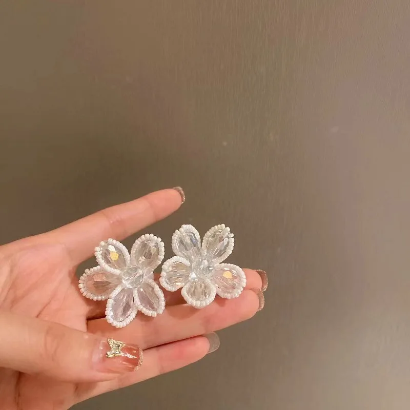 

Origin Summer Textured White Crystal Flower Dangle Earring for Women Girls Shining Weave Simulation Pearl Beaded Earring Jewelry