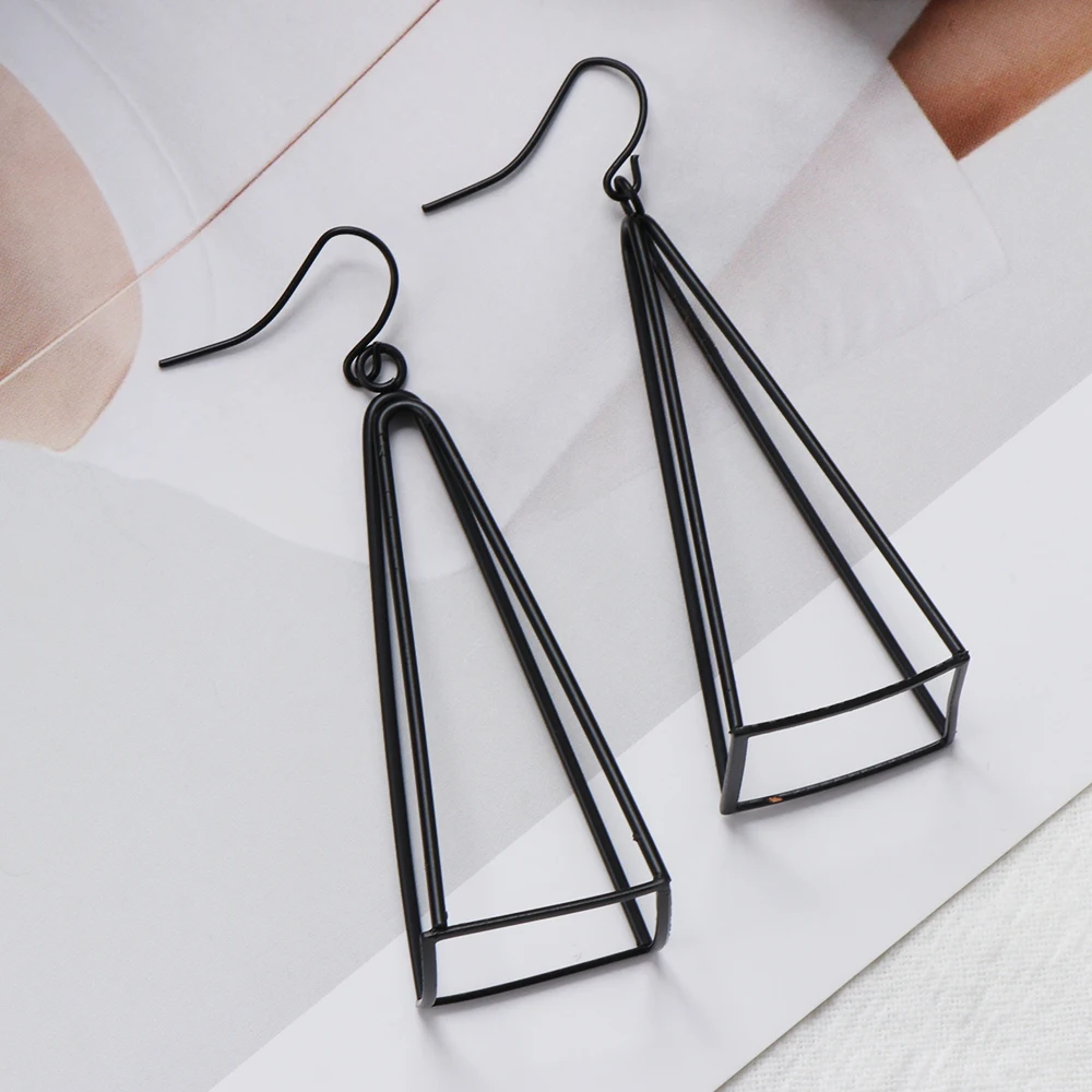 Геометрические серьги-подвески треугольные полые многоугольные серьги-гвоздики
