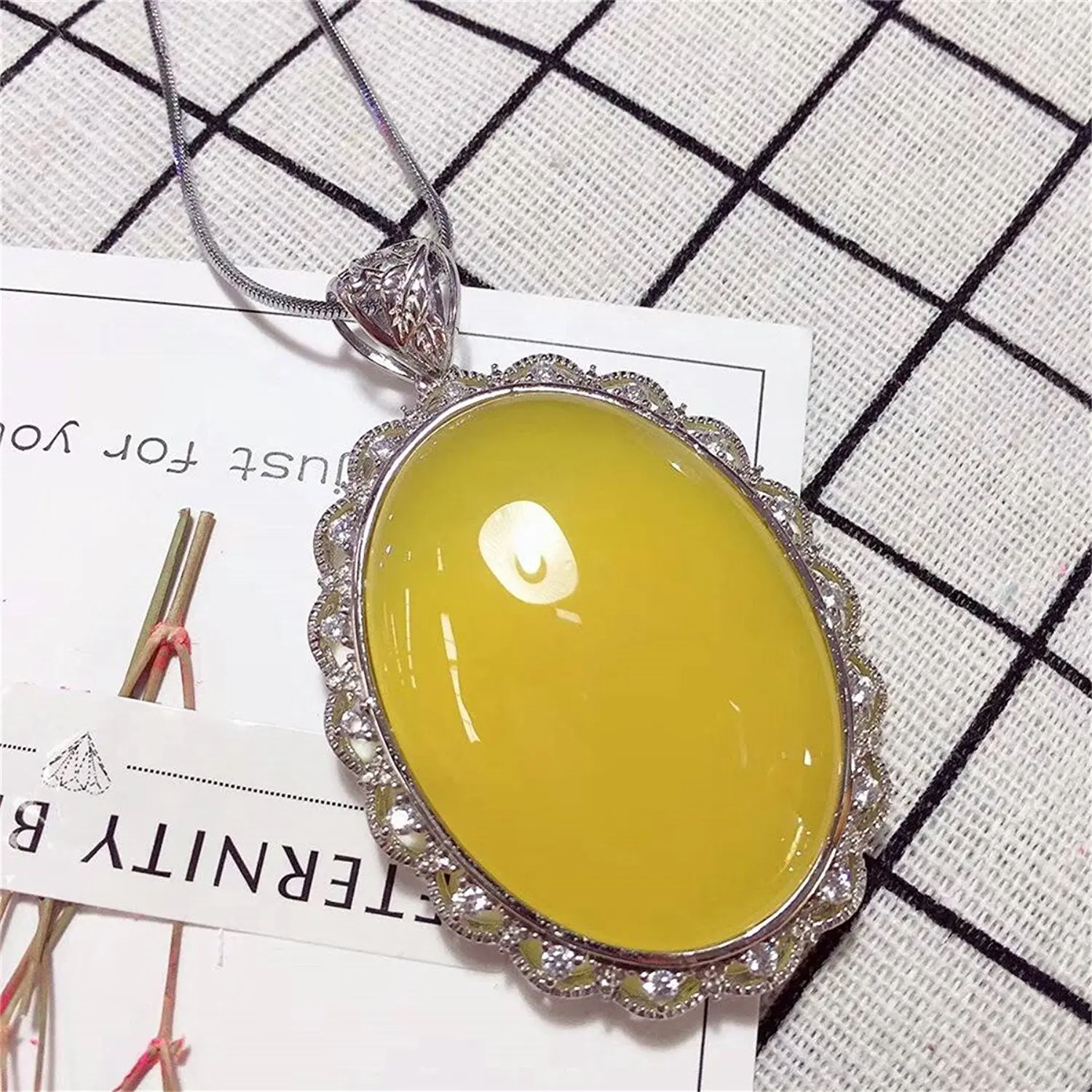

LETSFUN Fine Jewelry Natural Agate Pendant Yellow S925 Silver Egg Surface Necklace Free Shipping