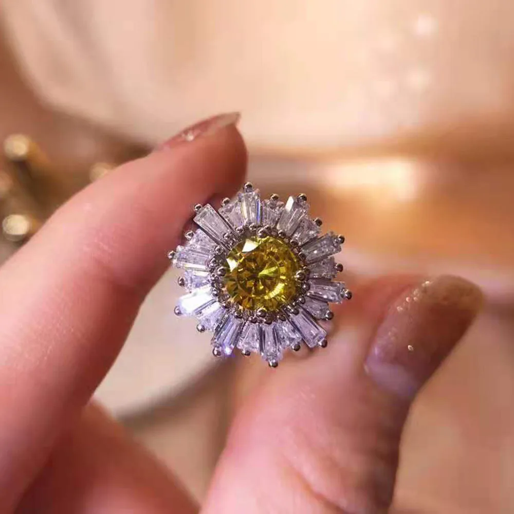 

New Shijia yellow sun flower pattern ring female warm love three-in-one crystal ring female