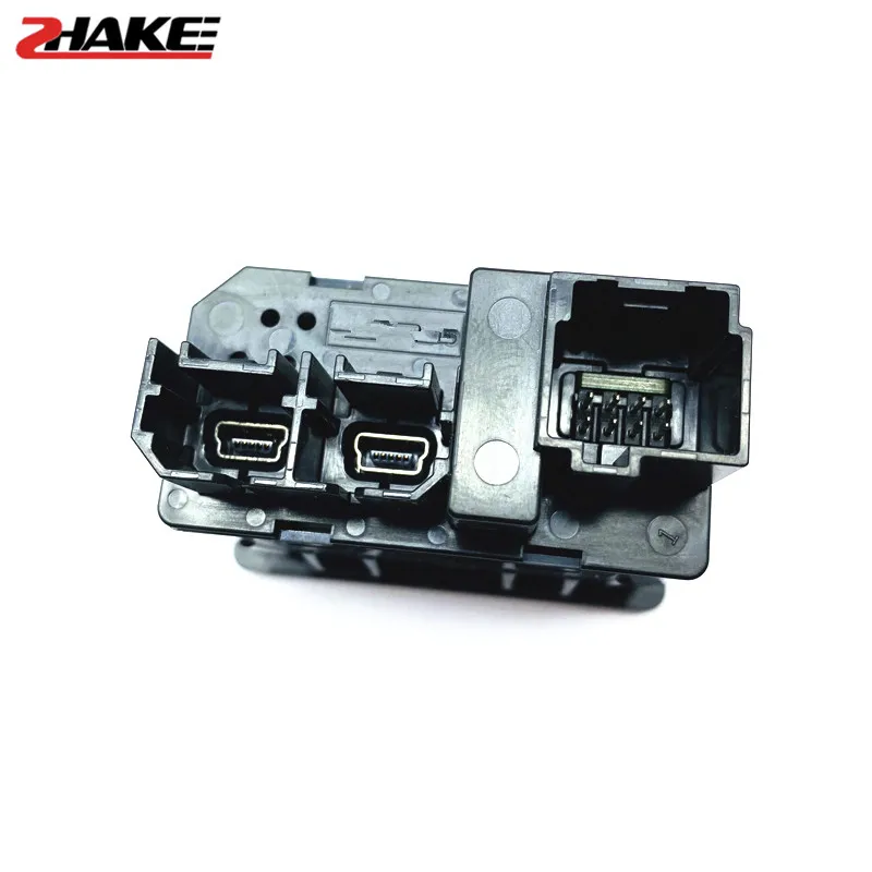 Оригинальный модуль интерфейса APPLE CARPLAY с двумя 8-контактными USB-разъемами