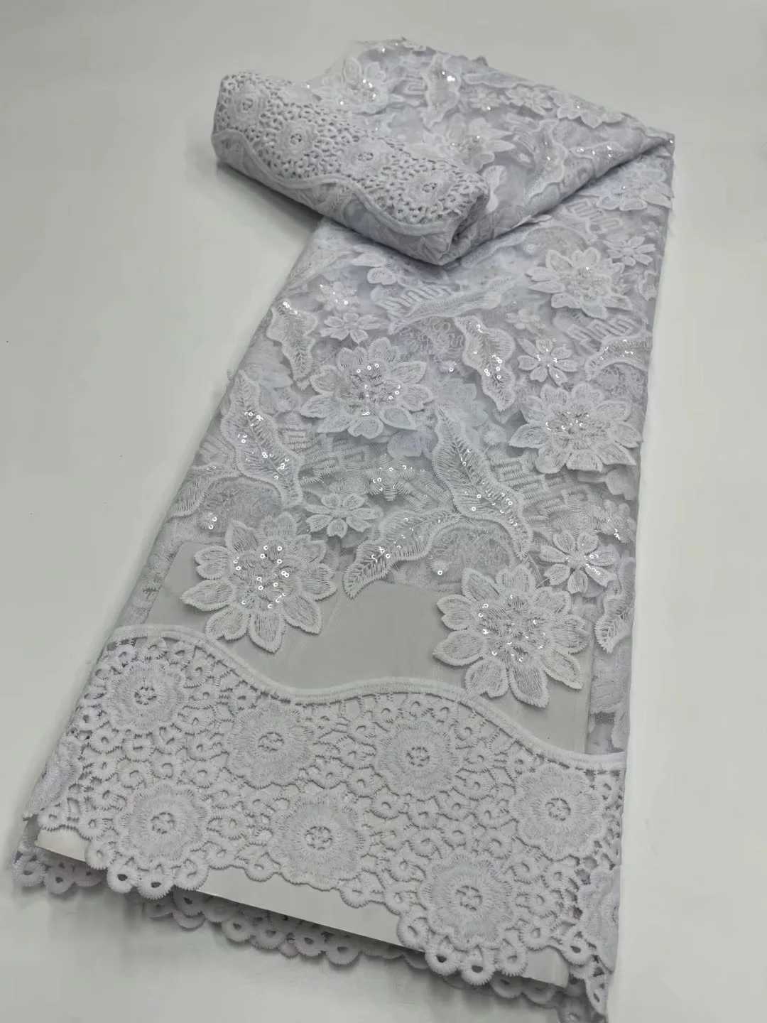

(5yards/pc) 2021 Newest milk silk African net lace 3D flowers embroidered French lace fabric with sequins for party dress FJY367