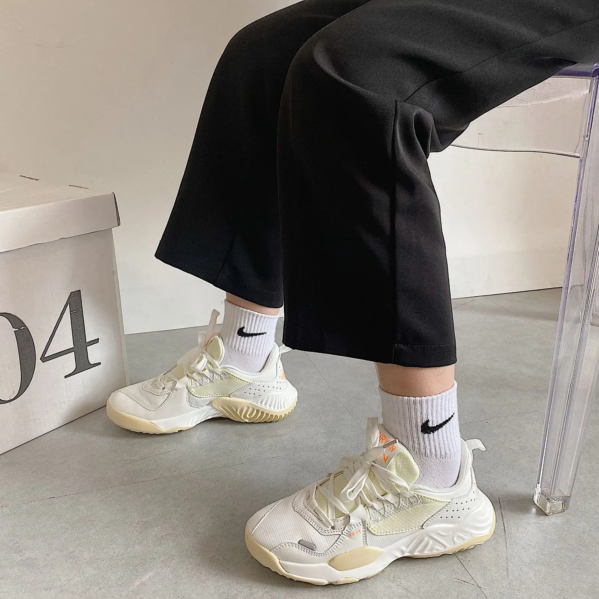 

Casual shoes student men's shoes sports shoes Harajuku ulzzang versatile soft sister thick soled dad shoes net shoes