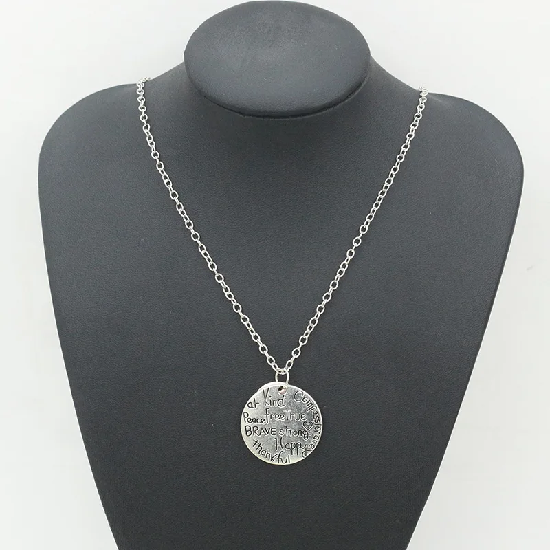 Модные солнцезащитные очки в стиле ретро с круговой резьбой по алфавиту надписи