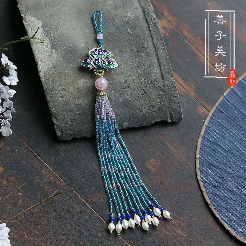 

Handmade China Antique Style Women's with Cheongsam Chinese Clothing Pearl Pressure Lapel Pendant Tassels