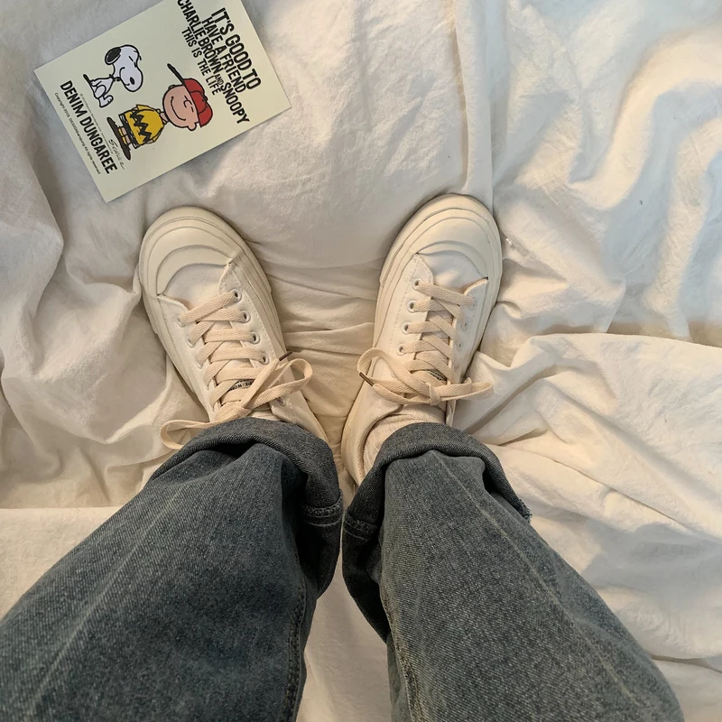 Женские кроссовки парусиновая обувь женская на плоской подошве в Корейском