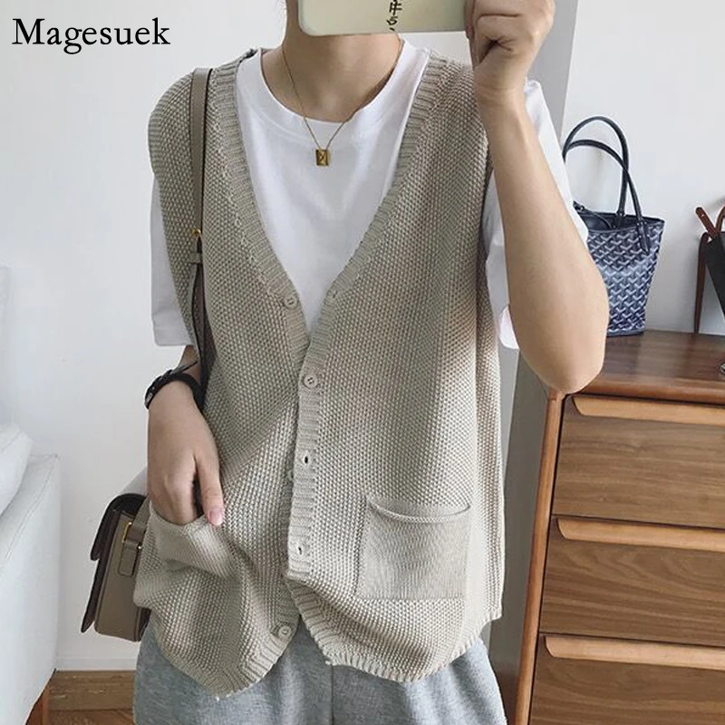 

Retro Casual V-neck Female Cardigan Autumn Winter Vest Sweater Woman Loose Waistcoat Sleeveless Knitted Cardigan Sweater 17395