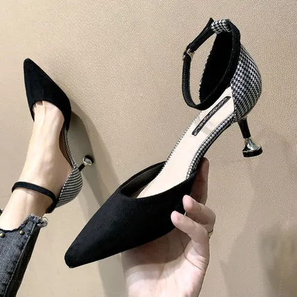 Женские клетчатые туфли на высоком каблуке Новинка осени 2019 тонкие с подходящими