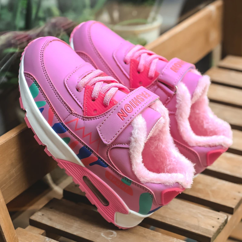 Зимние кроссовки для девочек уличные спортивные меховые теплые Нескользящие на