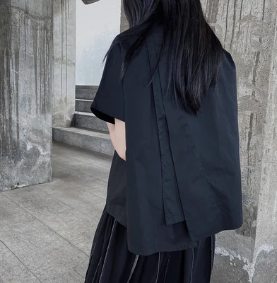 Темная серия новой нишевой домашней нестандартной рубашки с разрезом сзади