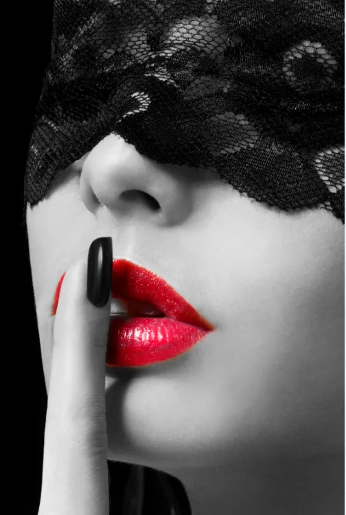 

Картина на холсте "Женщина с красными губами" YIKES