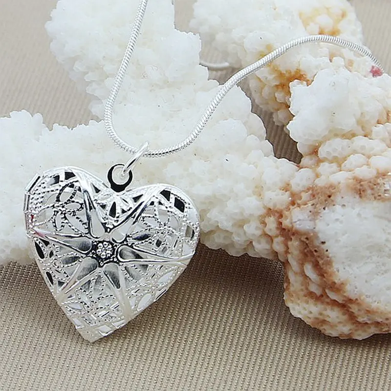 

925 Sterling Silver Photo Frame Pendant Necklace 18" Snake Chain Woman Charm Statement Necklace Fashion Jewelry