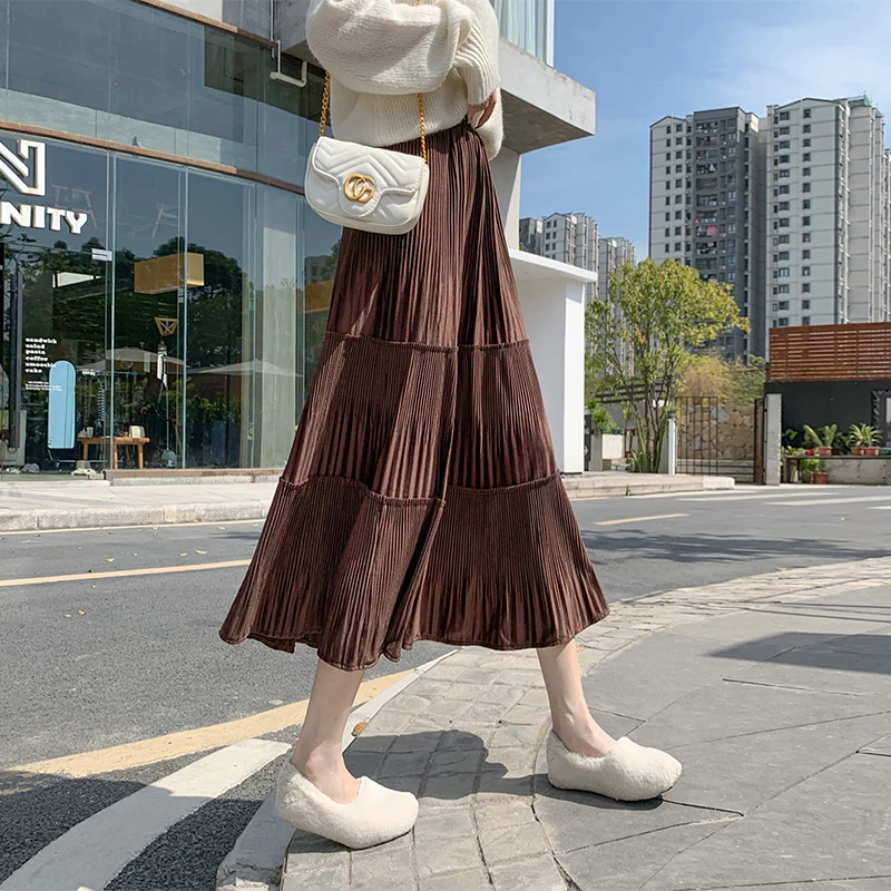 

2021 Autumn Winter Fashion Ruffles Corduroy Skirt for Womens Irregular Gold Velvet Pleated Skirts Female A-line Vintage Skirt
