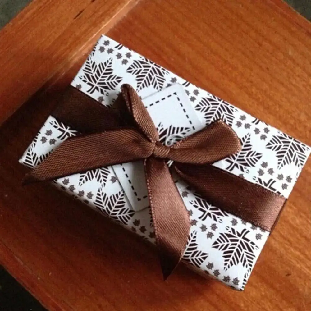 

2Pcs Handmade Scented Maple Leaf Bath Soaps Wedding Favors Gift with Package Box