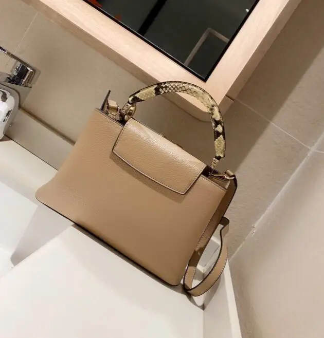

Designer Luxury Handbags Purses Taurillon Handbag Shoulder Bags Ladies Cross Body Bags Genuine Leather Bag Totes Capucines BB