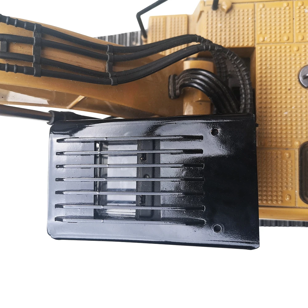 обновление huina 1550 1580 металлическа