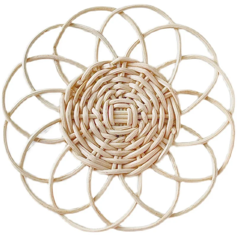 

Japan Style Rattan Woven Drink Coasters Handmade Flower Shape Pot/Bowl Holder Heat Resistant Pads Creative Placemats