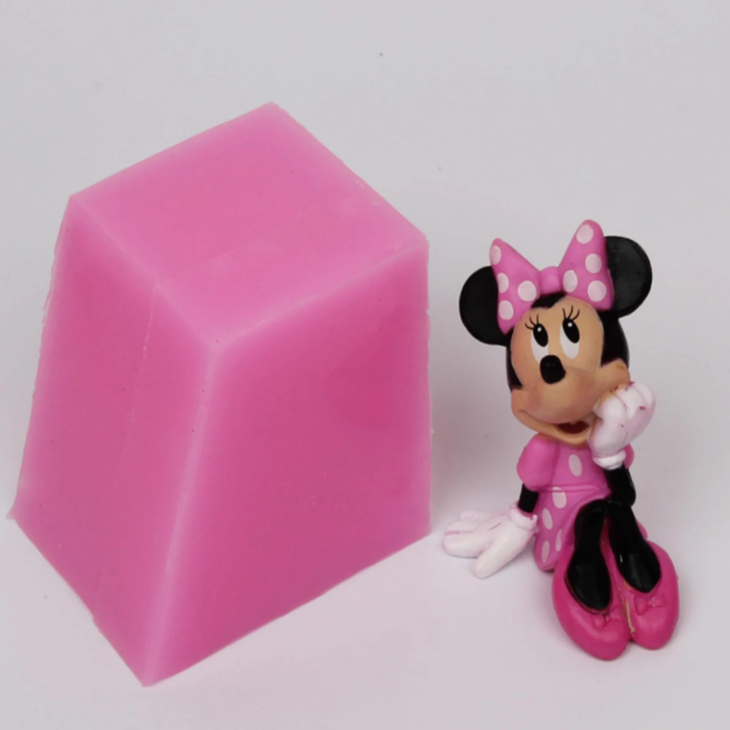 

Mouse Shape Silicone Mold Resin DIY Chocolate Cake Bread Dessert Mousse Fudge Mold Kitchen Baking Decoration Tool AD305