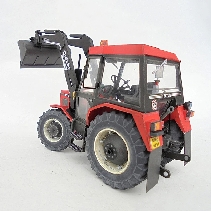 Трактор Zetor 7745 1:32 4 инструмента на выбор Оригами искусство 3D бумажная модель
