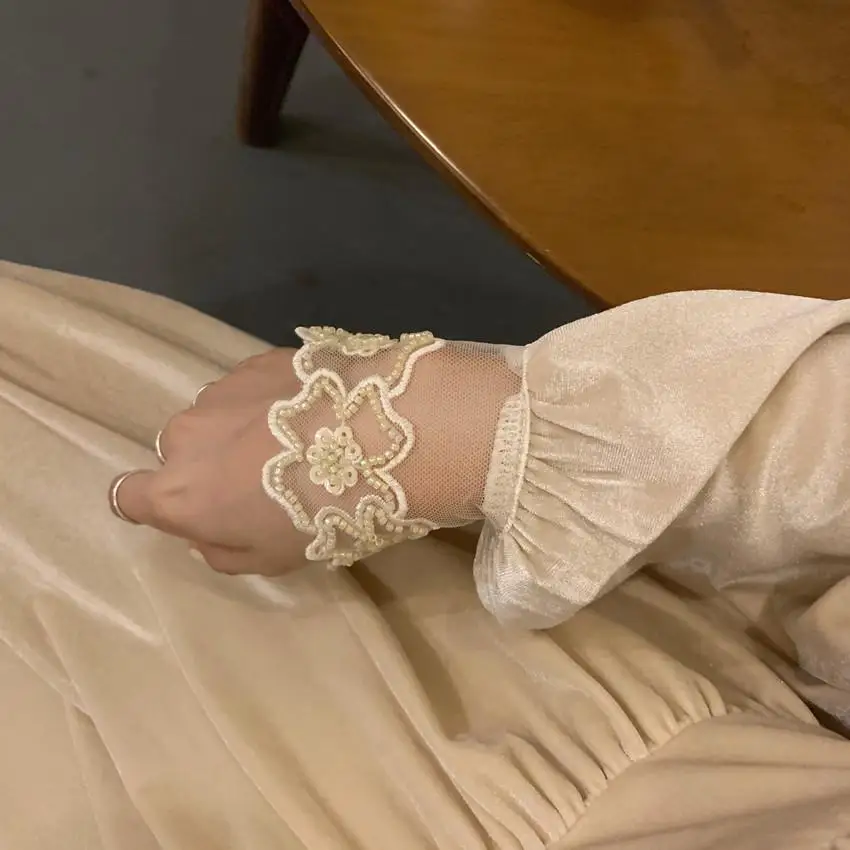 

V Neck Lace Dress Women Autumn Spring Vintage Velvet Dress Ladies Sexy Backless Party Dresses Long A-line Slim Robe Femme 2020