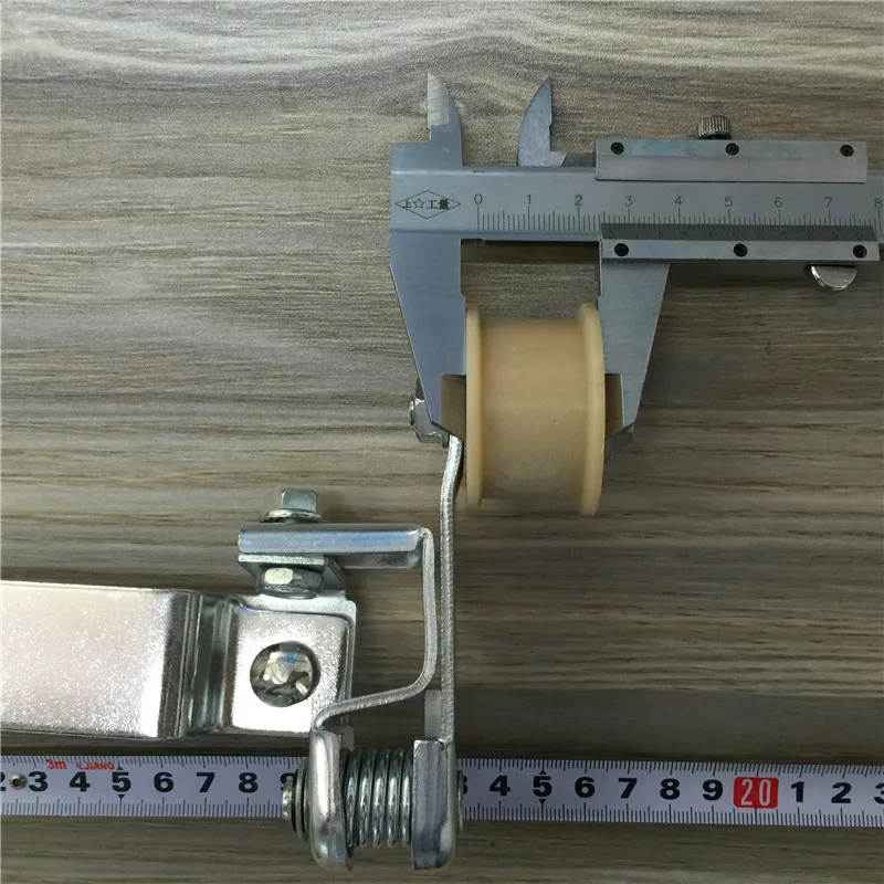 

For Motorcycle chain tensioner automatic adjustment of the chain tensioner wheel skid 428H modification accessories