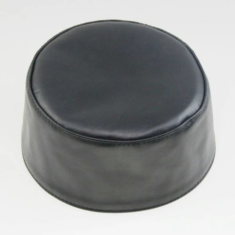 Мусульманская шапочка для молитвы однотонная из натуральной кожи с черепом