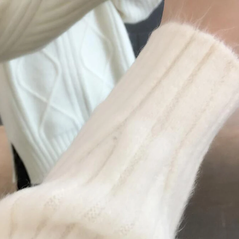 

Autumn Warm Knitted Turtleneck Sweater Women Casual Soft Jumper Slim Knitted Sweaters Winter Femme Elasticity Pullover FC126