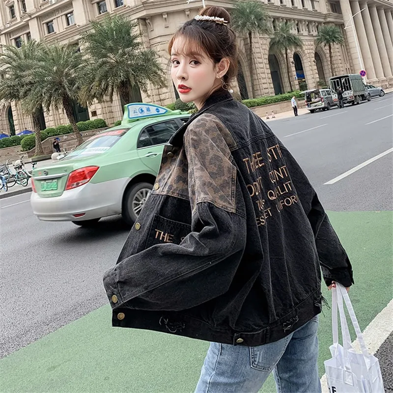 CBAFU Женская свободная джинсовая куртка с Вышивкой Букв лоскутное леопардовое