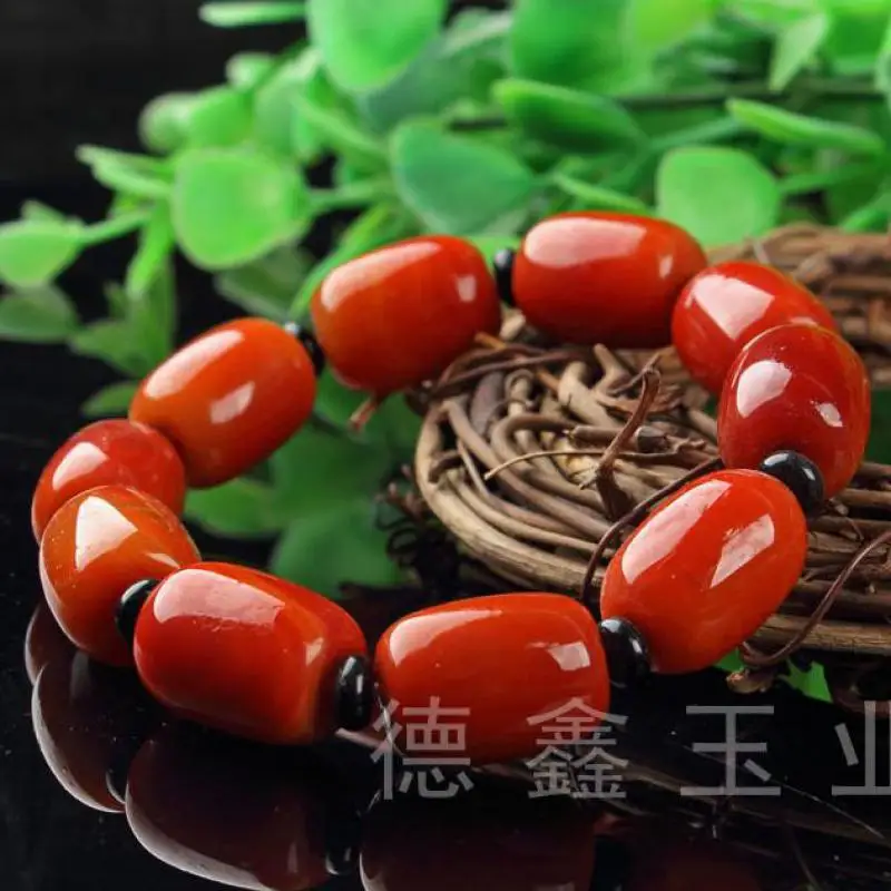 

Женские браслеты из натурального желтого камня с бусинами из красного агата